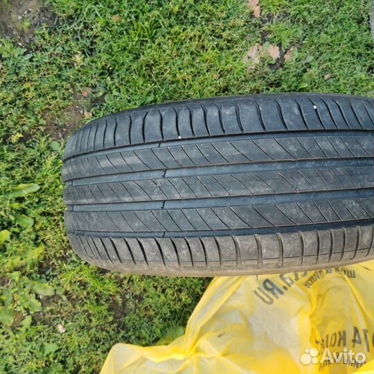Michelin Primacy 4 225/50 R17