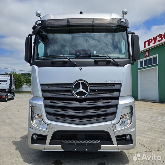 Mercedes-Benz Actros, 2023