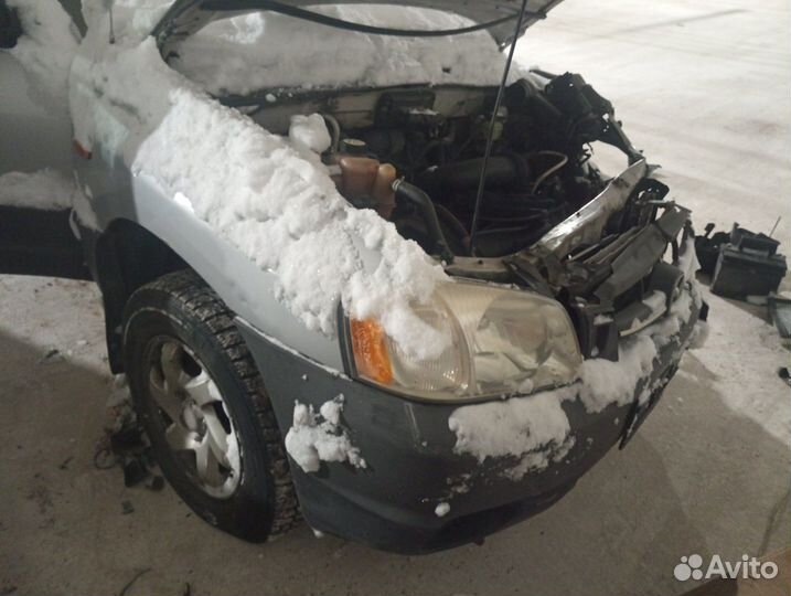 Mazda tribute 2.0 МКПП разбор