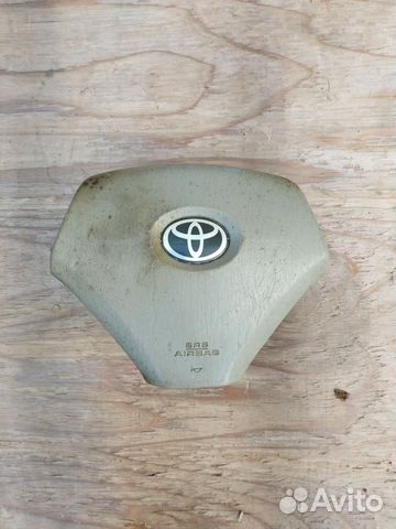 Крышка подушки безопасности водителя Toyota Prius