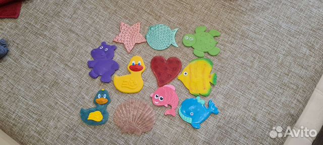 Коврики на липучках для ванной