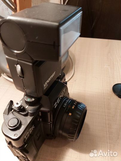 Пленочный фотоаппарат Зенит 122К