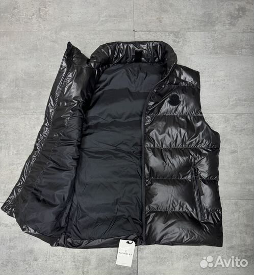 Жилетка Moncler (3 Цвета)