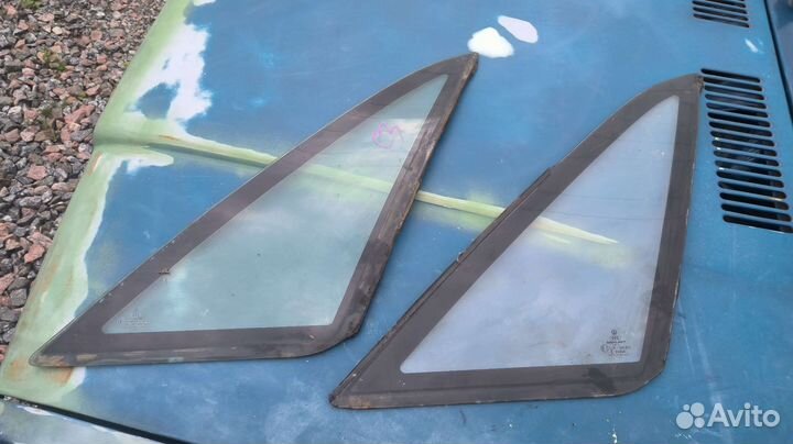 Стекло Audi 100 c3 заднее правое