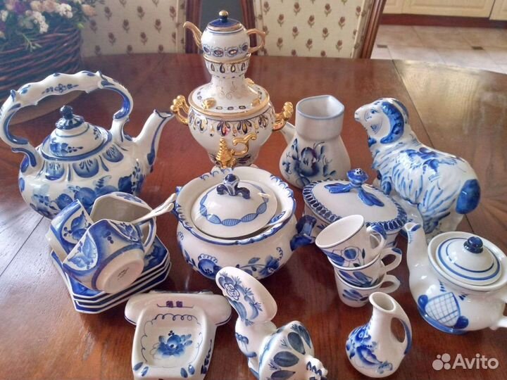 Набор посуды гжель