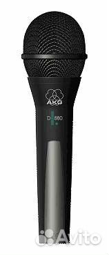 AKG D880M