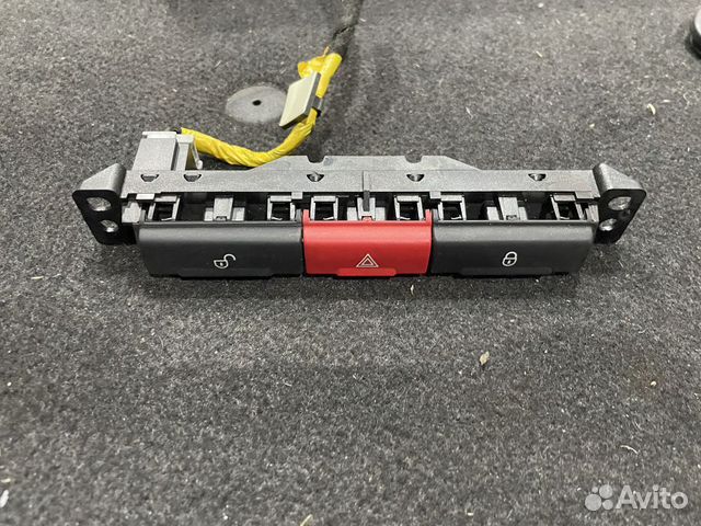 Блок кнопок аварийки land rover freelander 2