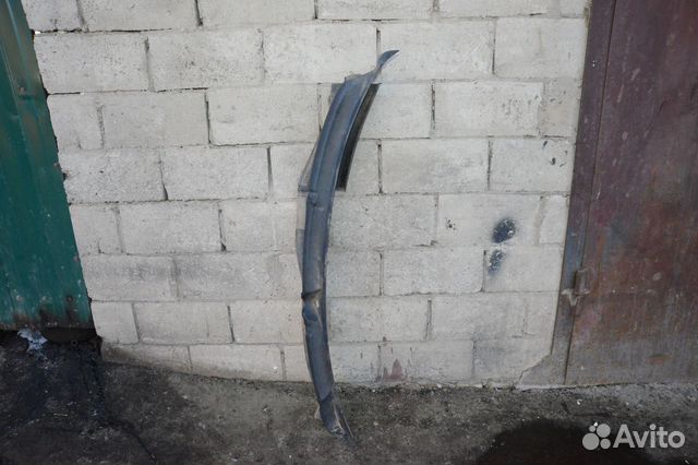 Решетка стеклоочистителей Жабо Volkswagen Golf 4