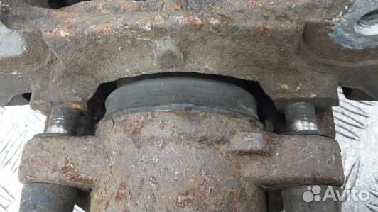 Суппорт тормозной передний левый land rover range