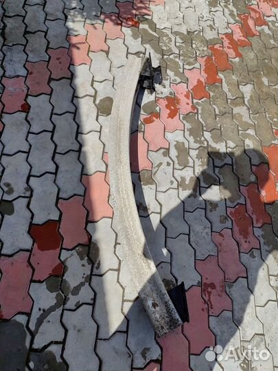 Усилитель заднего бампера на Ауди ку7