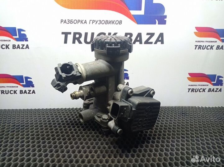 Кран управления тормозами прицепа