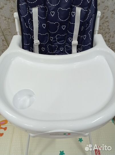 Стульчик для кормления в идеальном состоянии