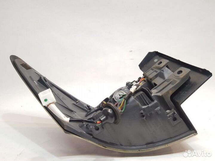 Фонарь правый Lexus Ct200H ZWA10 1.8 2ZR-FXE 2012