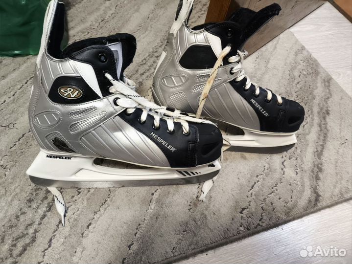 Коньки хоккейные 43 размер