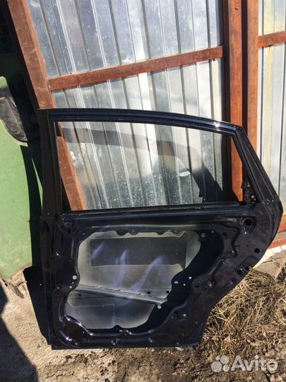 Дверь задняя правая Hyundai Grandeur