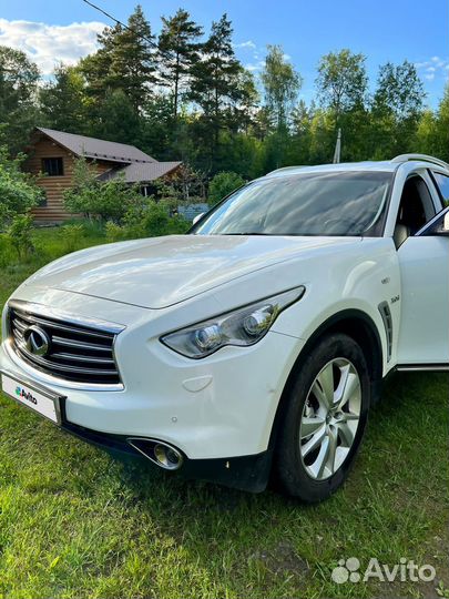 Infiniti QX70 3.0 AT, 2014, 180 000 км