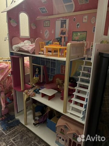 Домик кукольный, деревянный