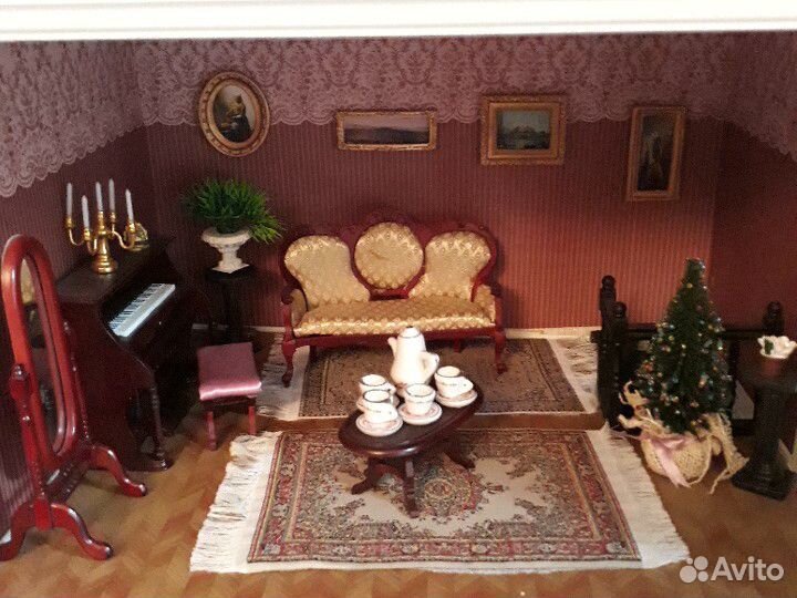 Домик кукольный