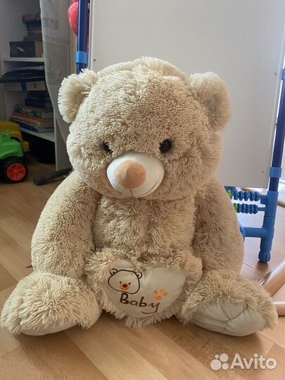 Плюшевый медведь