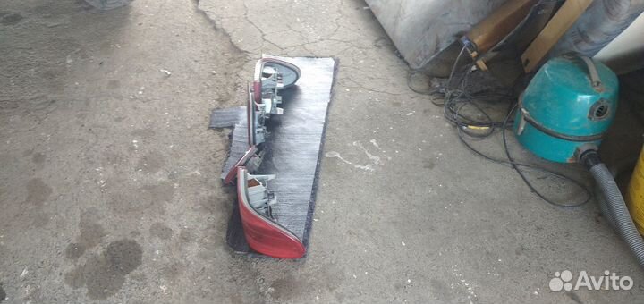 Фары задний на Мерседес е210