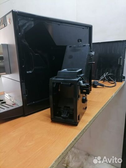 Продам Кофемашину Melitta 950-103 caffeo solo