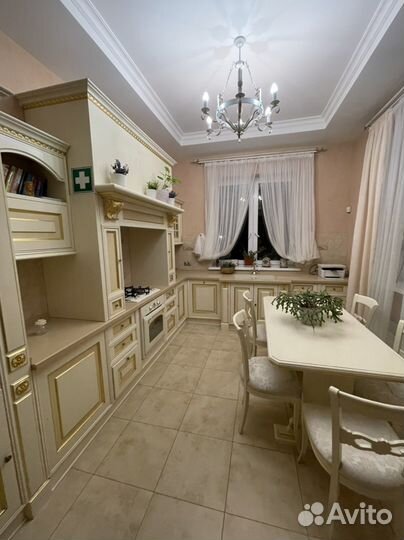 Кухонный гарнитур бу массив