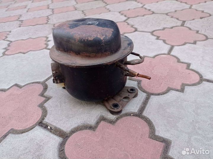 Компрессор для холодильника бирюса