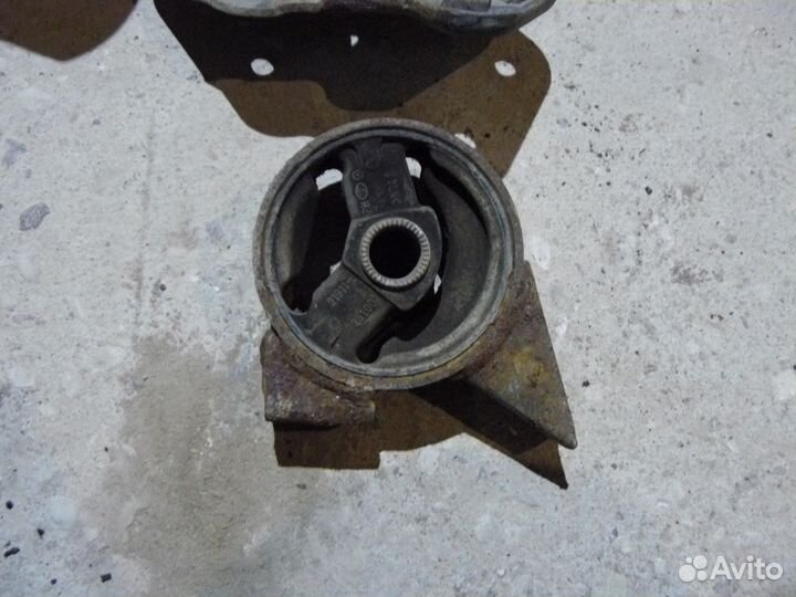 Опора для Hyundai Accent II 1,5л