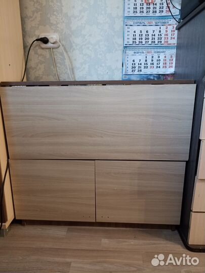 Письменный стол