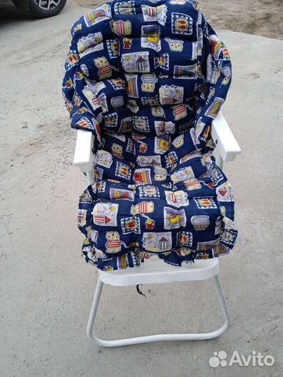 Детский стульчик для кормления
