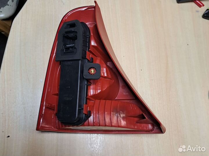 Фонарь задний правый Renault Clio 2 1998-2005