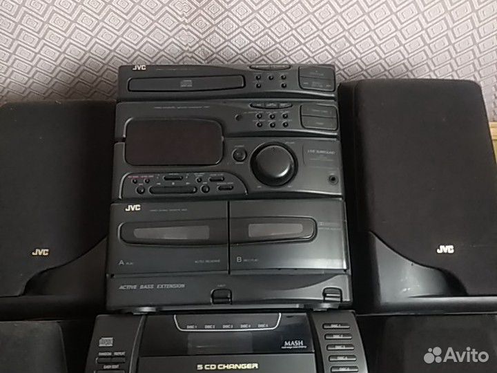 Музыкальный центр