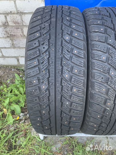 Kumho I'Zen RV Stud KC16 225/65 R17 106T