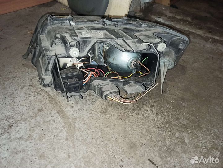 Фара правая Audi A6 C5 1997-2004