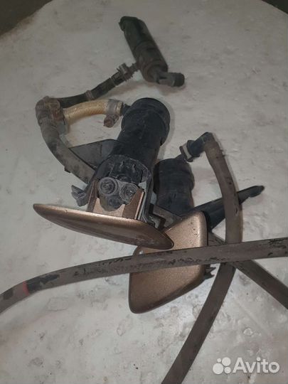 Форсунка омывателя фар nissan tiida