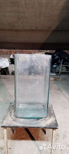 Стеклянная емкость