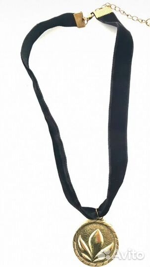 Новый кулон Анны