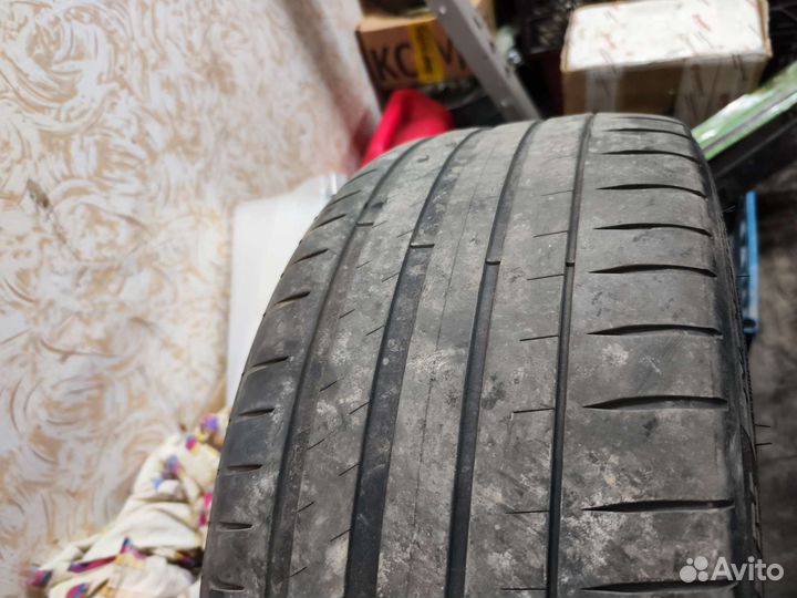 Michelin Pilot Sport 4 245/40 R19