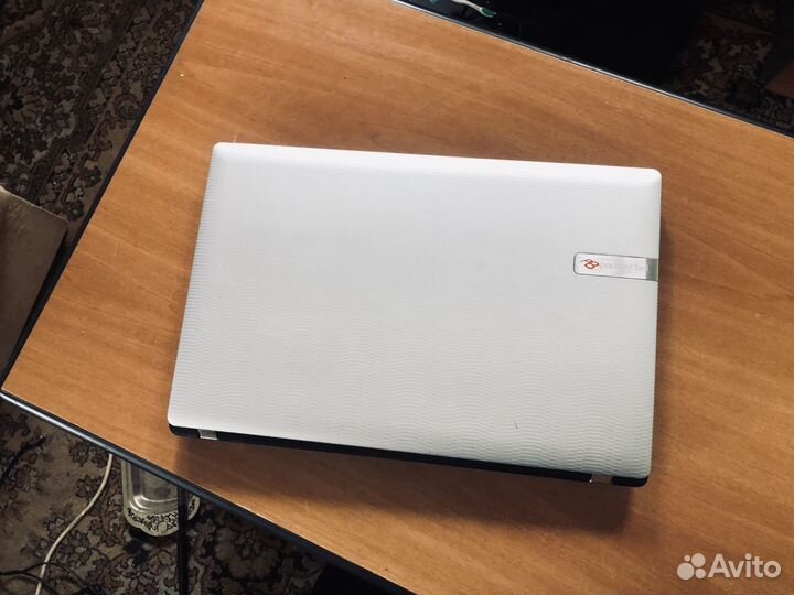 Packard Bell core i3/radeon 5650 1gb/15,6