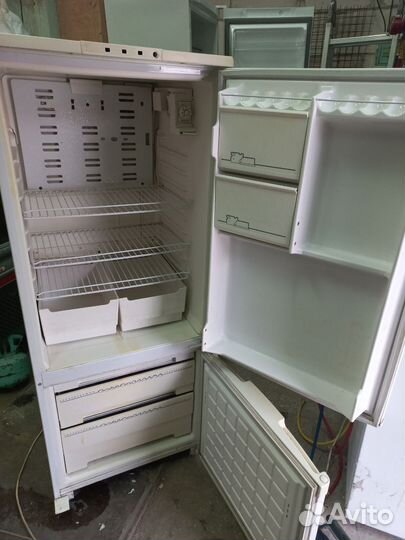 Холодильник бирюса