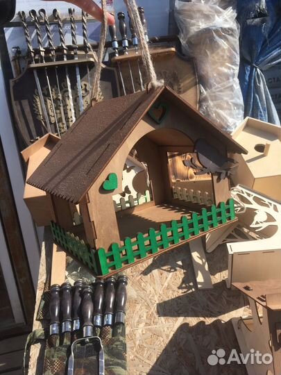 Скворечники и кормушки для птиц
