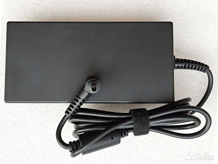 Зарядка ноутбука MSI Katana GF76 GF66 7.5A с иглой