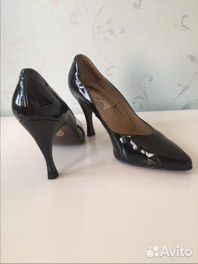 Лаковые лодочки