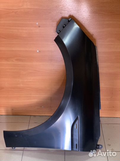 Крыло переднее Megane 4 Левое ан-г 631015392R