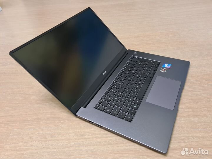 Honor Ryzen 5 5500U / 512 Gb / MagicBook 15