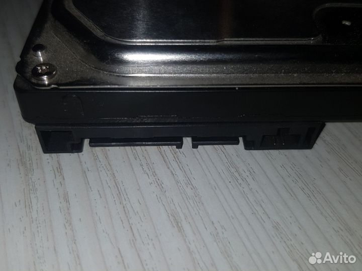 Жесткий диск на 1 тб отличный для пк