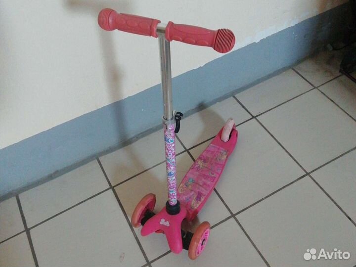 Самокат детский трехколесный б/у