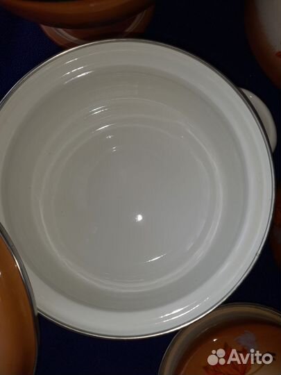 Сервиз столовый эмалированной посуды новый 5 предм