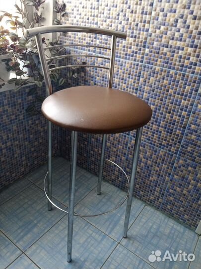 Барный стул