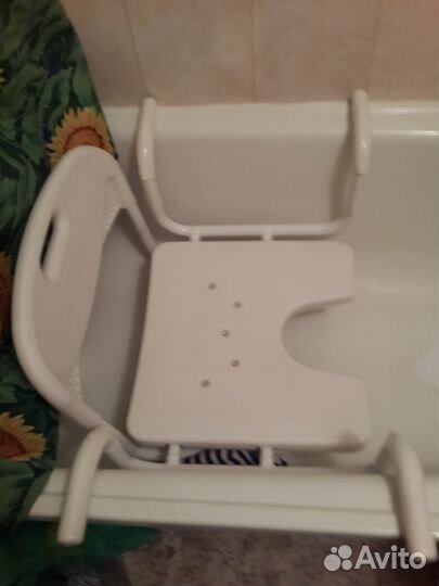 Стульчик для купания в ванной